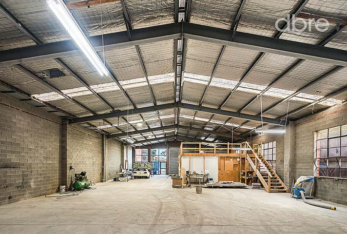 22 Beach Avenue Mordialloc VIC 3195 - Image 2