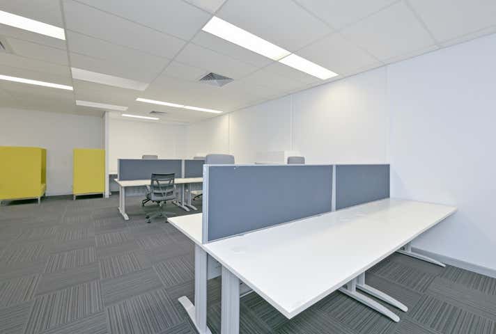 6/1 Merino Entrance Cockburn Central WA 6164 - Image 11