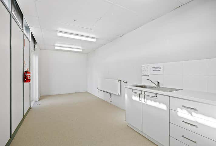 998 Norman Street Wendouree VIC 3355 - Image 8