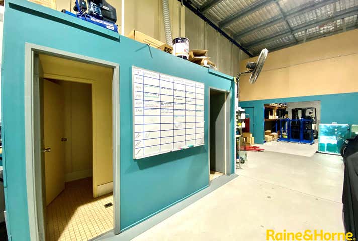 Unit 1, 140-142 Russell Street Emu Plains NSW 2750 - Image 4