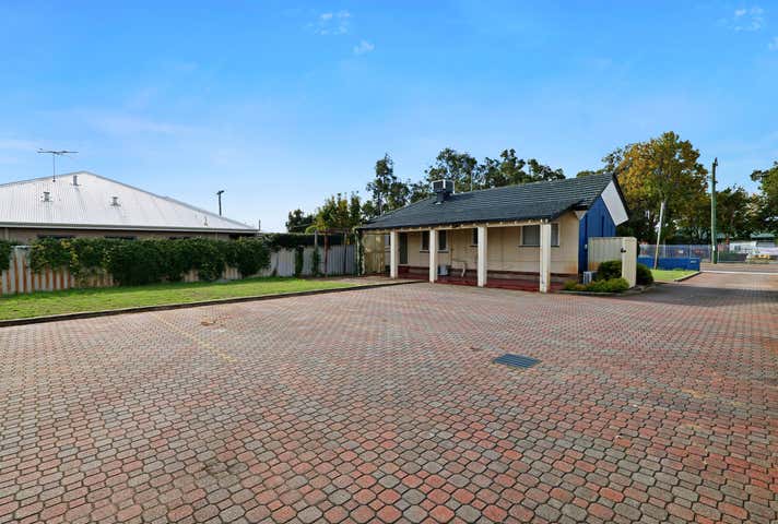 37 Wellington Road Morley WA 6062 - Image 11