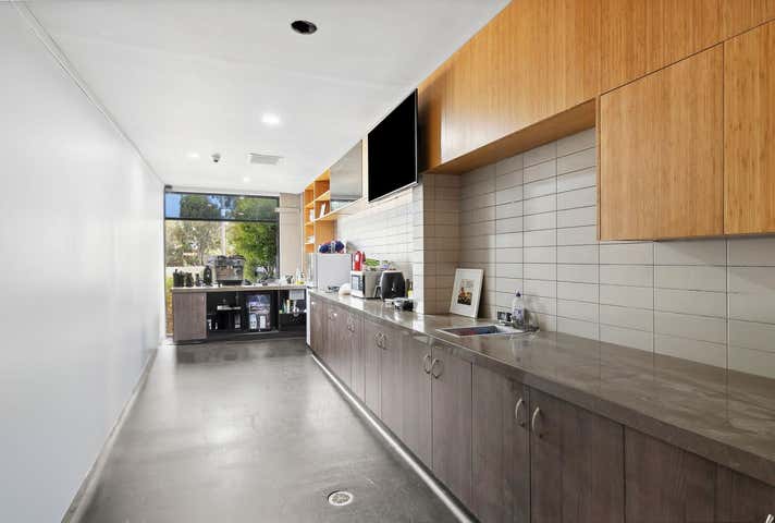 18 Thompson Road North Geelong VIC 3215 - Image 9
