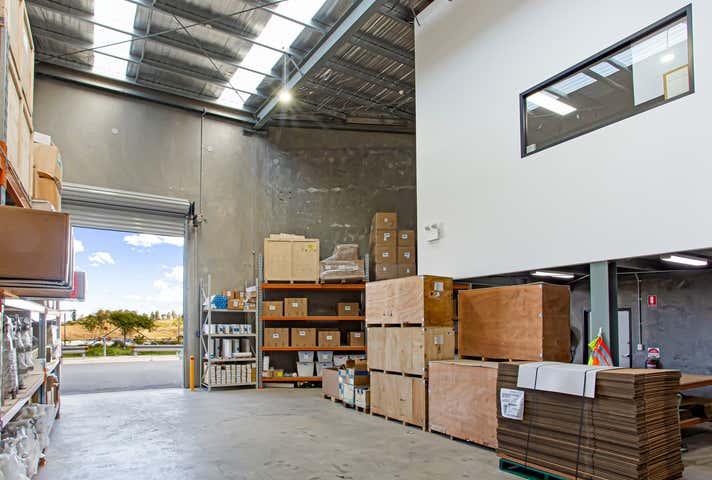 Rent solar panels at Unit D1, 20 Picrite Close Pemulwuy, NSW 2145