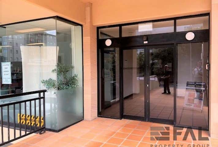 Room (18sqm), 40 Station Road, Indooroopilly, Qld 4068