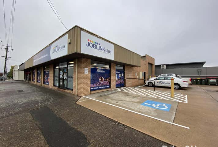 Rent solar panels at 121 Moulder Street Orange, NSW 2800