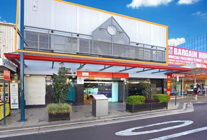 Rent solar panels at 1/209 Queen Street Campbelltown, NSW 2560