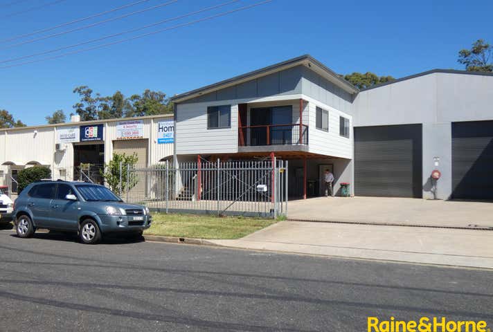 Rent solar panels at Unit 2, 16 Janola Circuit Port Macquarie, NSW 2444