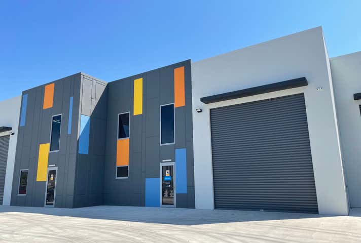 Rent solar panels at 3/14 Logistics Place Arundel, QLD 4214