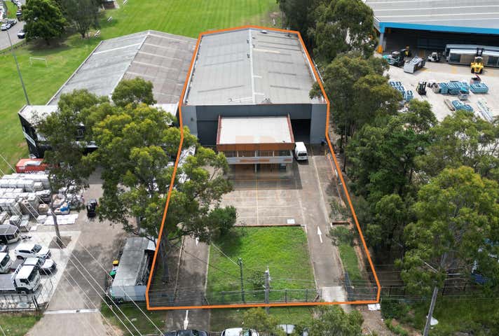 Rent solar panels at 183 Warren Road Smithfield, NSW 2164
