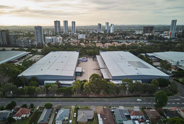 Rent solar panels at MFive Industry Park, 2B/1 Moorebank Avenue Moorebank, NSW 2170