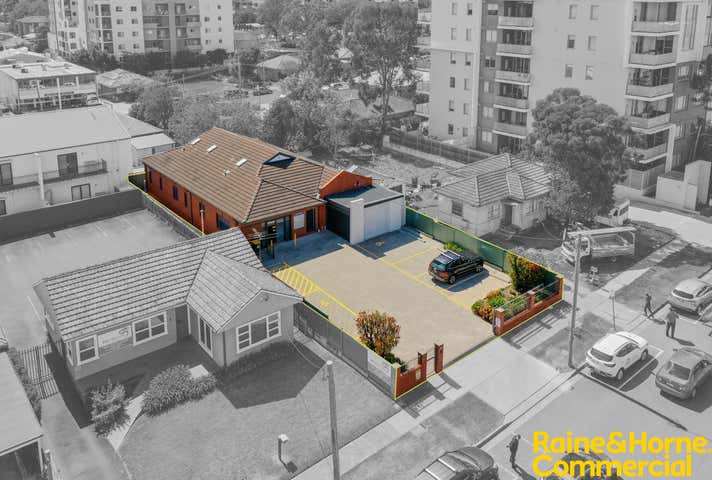 Rent solar panels at 8 King Street Campbelltown, NSW 2560