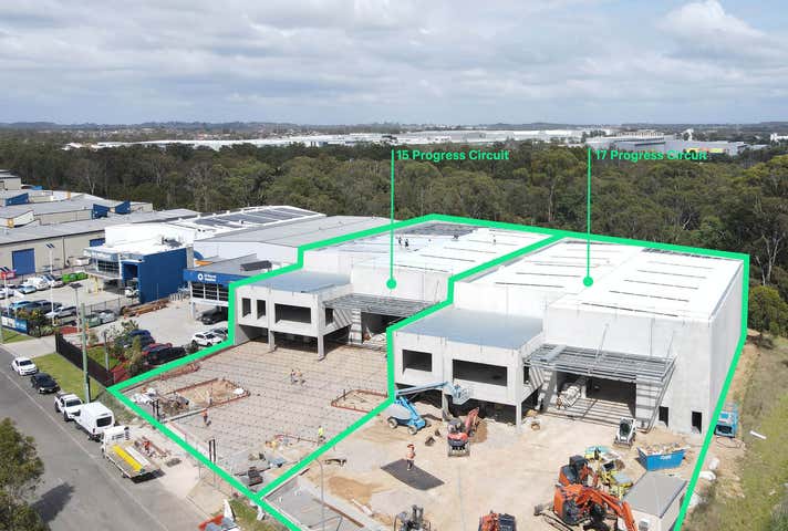 Rent solar panels at 15 & 17 Progress Circuit Prestons, NSW 2170