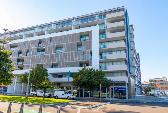 Rent solar panels at Suite 3, 2-4 Honeysuckle Drive Newcastle, NSW 2300