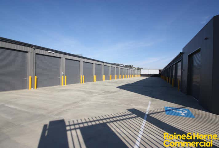 Rent solar panels at 1 Storage Unit Wagga Wagga, NSW 2650