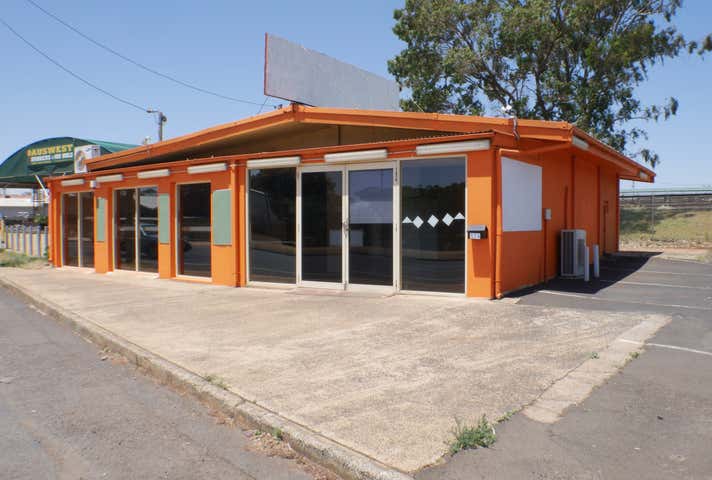 Rent solar panels at 176 Anzac Avenue Harristown, QLD 4350