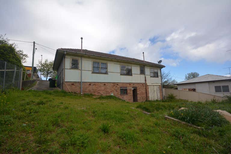 51 Parke Street Katoomba NSW 2780 - Image 2