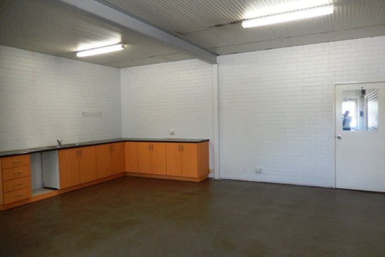 Unit 3 (Rear), 38 Cohn Street Carlisle WA 6101 - Image 3