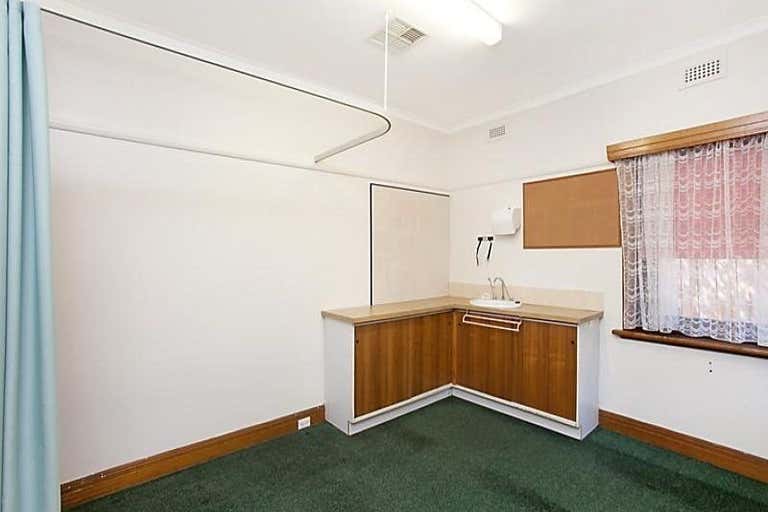 303 Springvale Road Forest Hill VIC 3131 - Image 4