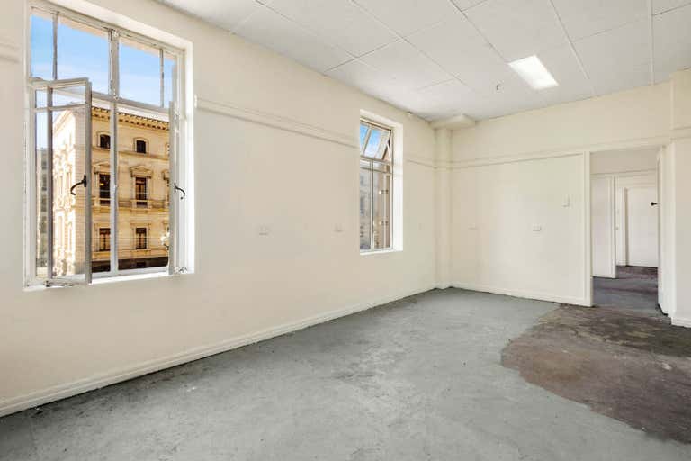 2/2 Collins Street Melbourne VIC 3000 - Image 2