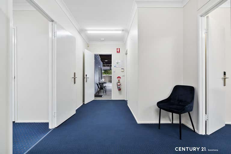 18 Albert Street Rockhampton City QLD 4700 - Image 2