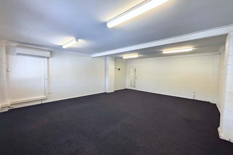 Suite 5  46-48 Wharf Street Tweed Heads NSW 2485 - Image 2