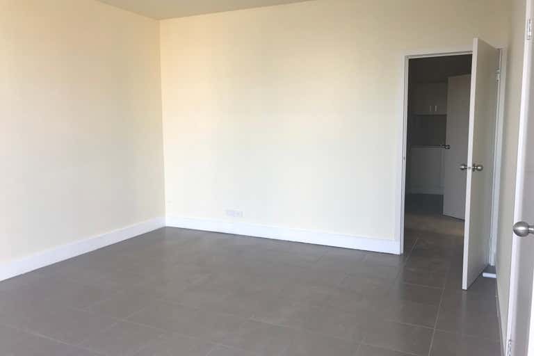 1/50 Chelmsford Street Williamstown VIC 3016 - Image 4