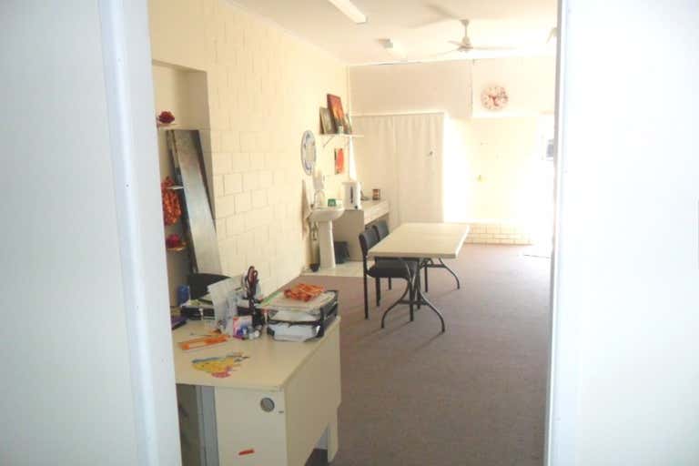 Unit 2, 6 Timms Court Woodridge QLD 4114 - Image 4