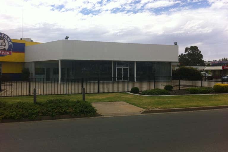 Building 2, 31 - 35 Hammond Avenue Wagga Wagga NSW 2650 - Image 2