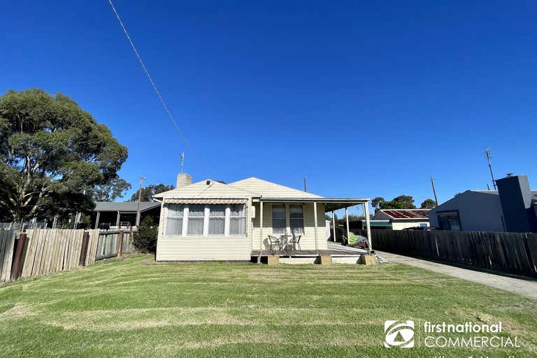 121 Macleod Street Bairnsdale VIC 3875 - Image 1