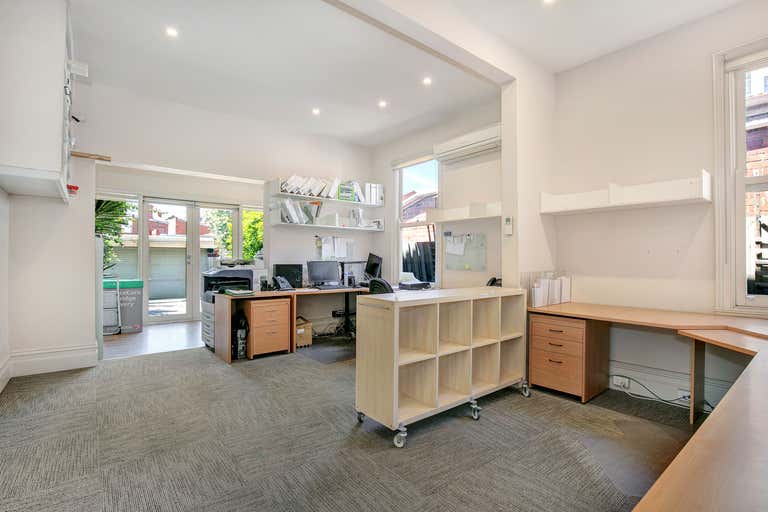 18 Young Street Moonee Ponds VIC 3039 - Image 2