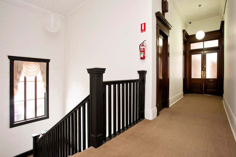 Unit 3, 147 Ryrie Street Geelong VIC 3220 - Image 2