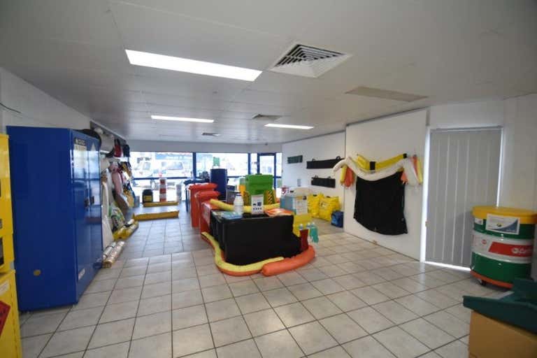 1/58 Pilkington Street Garbutt QLD 4814 - Image 3