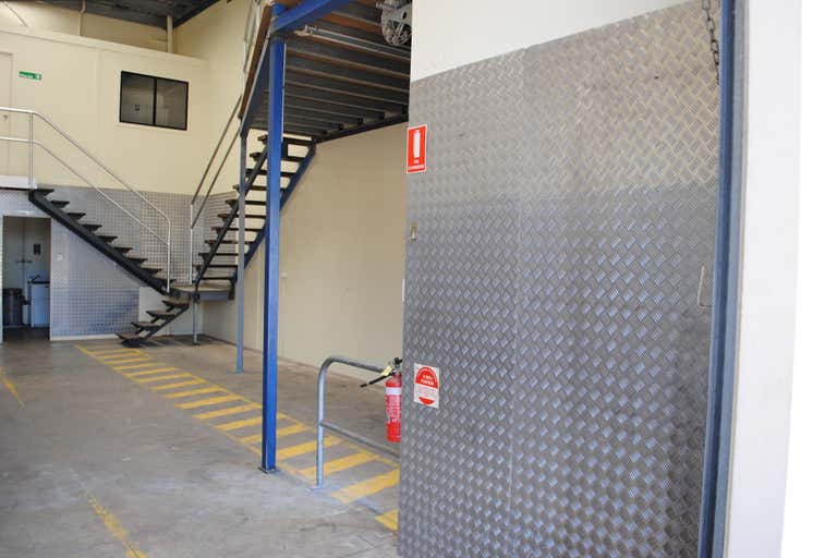 Unit 12, 11-15 Gardner Court Wilsonton QLD 4350 - Image 1