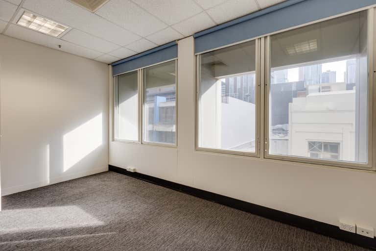 602/365 Little Collins Street Melbourne VIC 3000 - Image 3