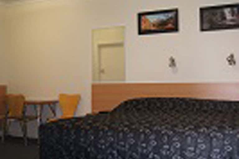 Clifton Motel, 424 Smollett Street Albury NSW 2640 - Image 4
