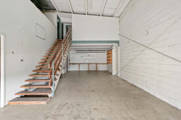 2/2 Kelly Court Bell Park VIC 3215 - Image 2