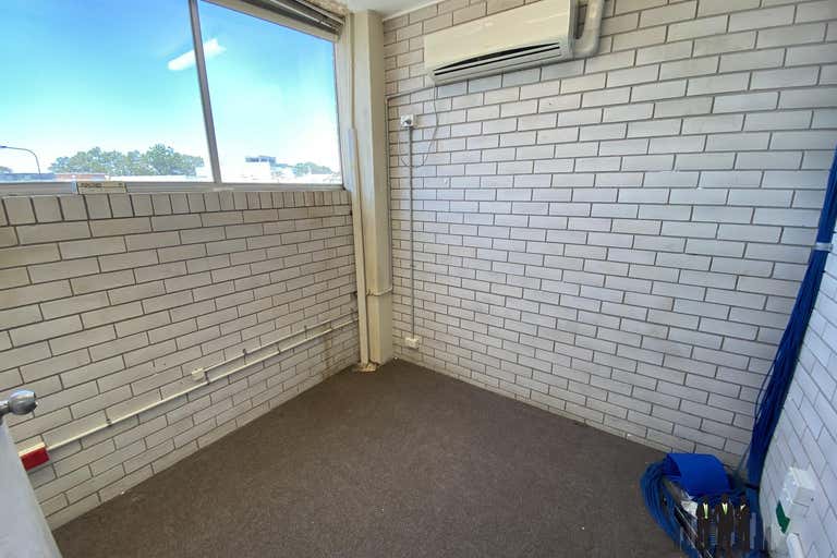 Lvl 1, S.3/137 Sutton St Redcliffe QLD 4020 - Image 4