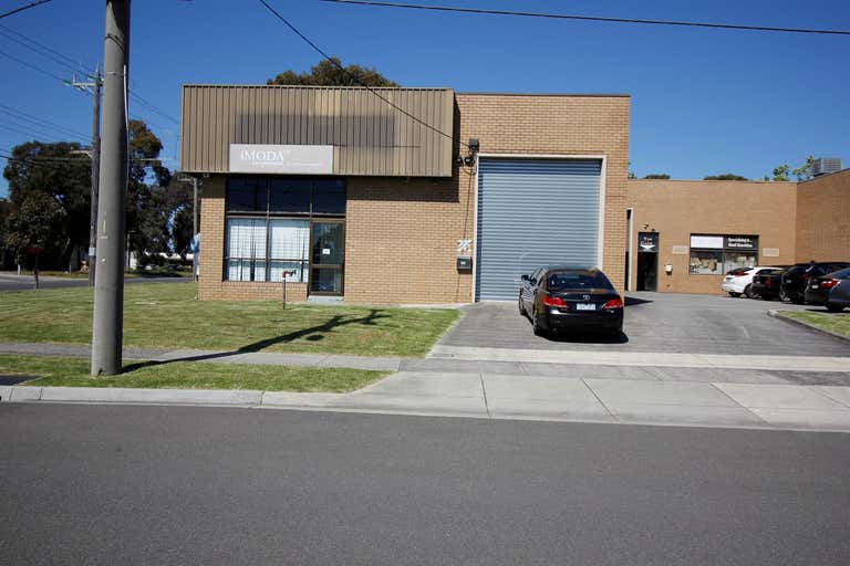 1/1 Eastgate Court Wantirna VIC 3152 - Image 2