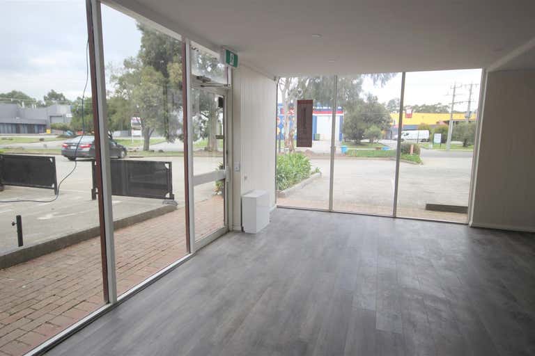 2/70 Rushdale Knoxfield VIC 3180 - Image 3