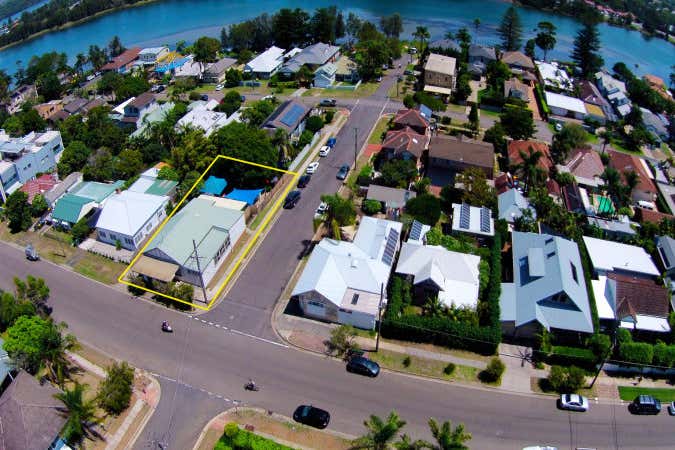 SOLD BY MICHAEL BURGIO 0430 344 700, 102 LAGOON STREET Narrabeen NSW 2101 - Image 2