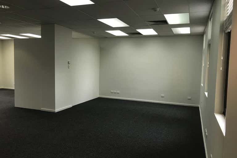 4/25 King William Street Adelaide SA 5000 - Image 4