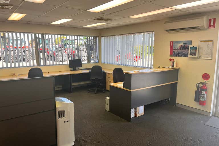 10 Tipping Road, Kewdale, WA 6105 Industrial & Warehouse Property For Lease