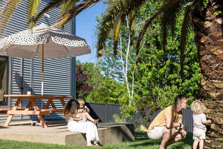 John and Jane's Accommodation, 19 Kars Street Beechworth VIC 3747 - Image 4