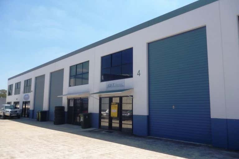 Unit 4, 16 Dividend Street Mansfield QLD 4122 - Image 1