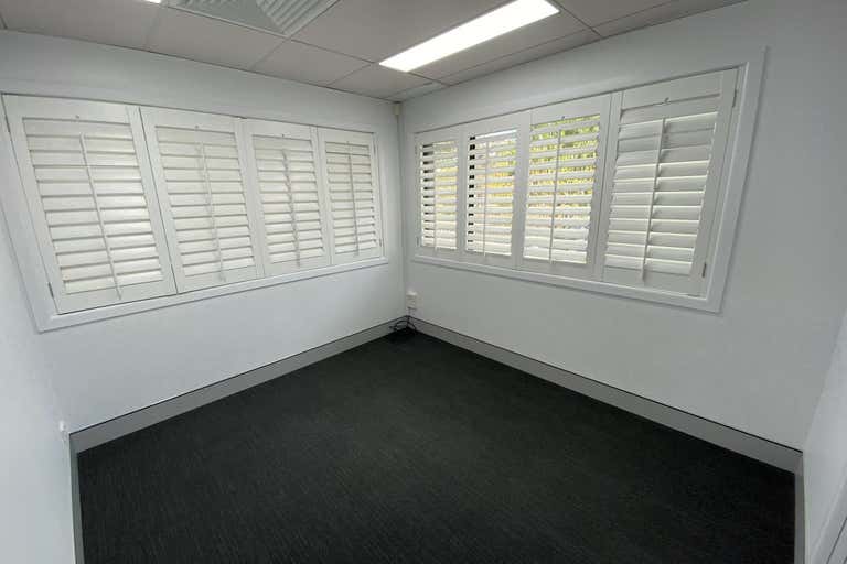 89 West Burleigh Road Burleigh Waters QLD 4220 - Image 1