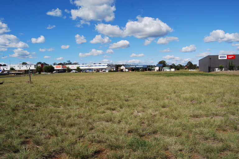 5 Rogers Drive Kingaroy QLD 4610 - Image 2