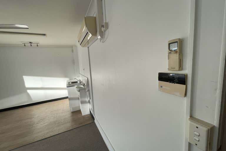 Suite 2A, 4 Railway St Southport QLD 4215 - Image 3