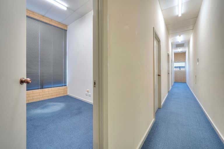 1/79 Crocker Drive Malaga WA 6090 - Image 4