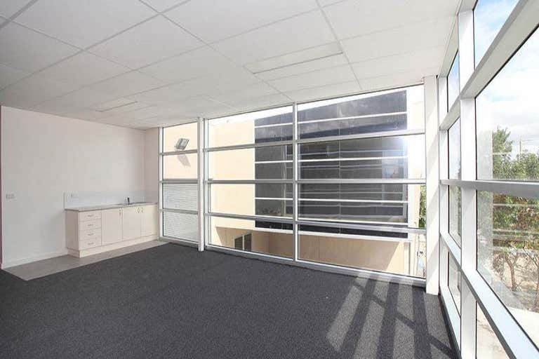 20 Louvain Street Coburg North VIC 3058 - Image 2