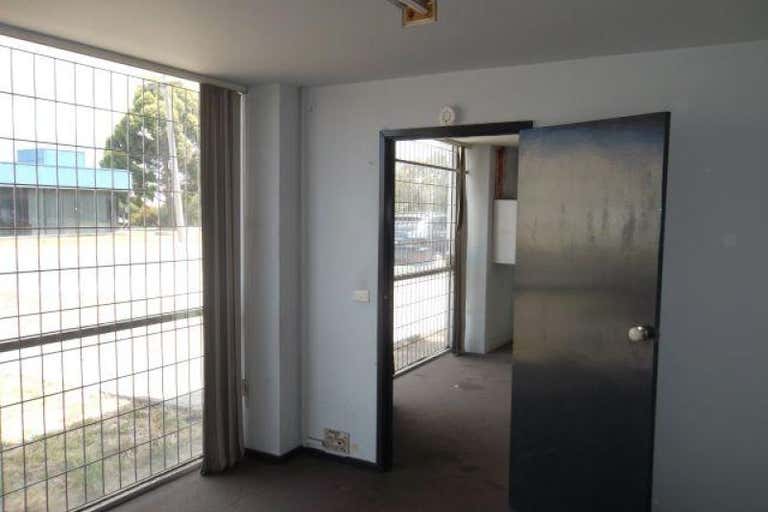 Unit 2, 47 Swift Way Dandenong South VIC 3175 - Image 4